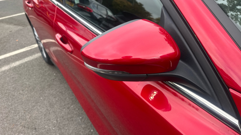 Ford Focus 1.0 EcoBoost Hybrid mHEV 155 Titanium 5dr Petrol Hatchback